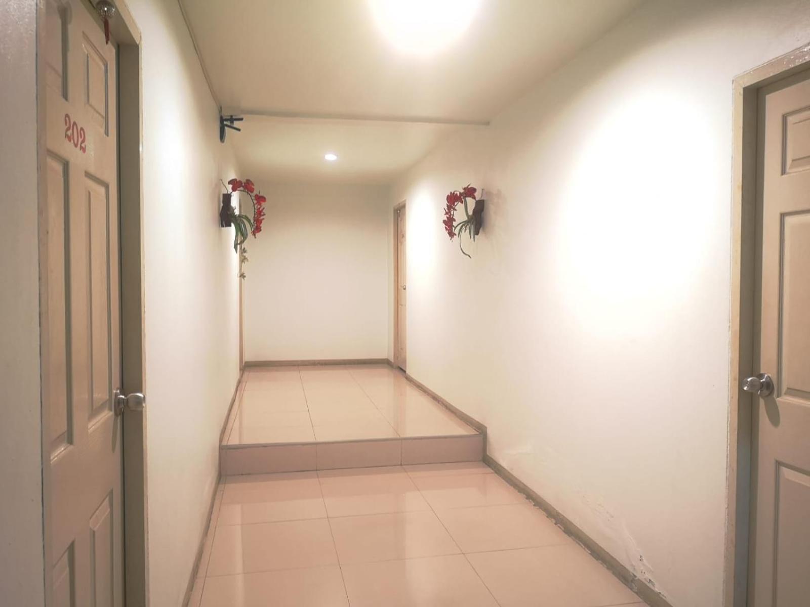 ホテル Kjs パッタヤー エクステリア 写真